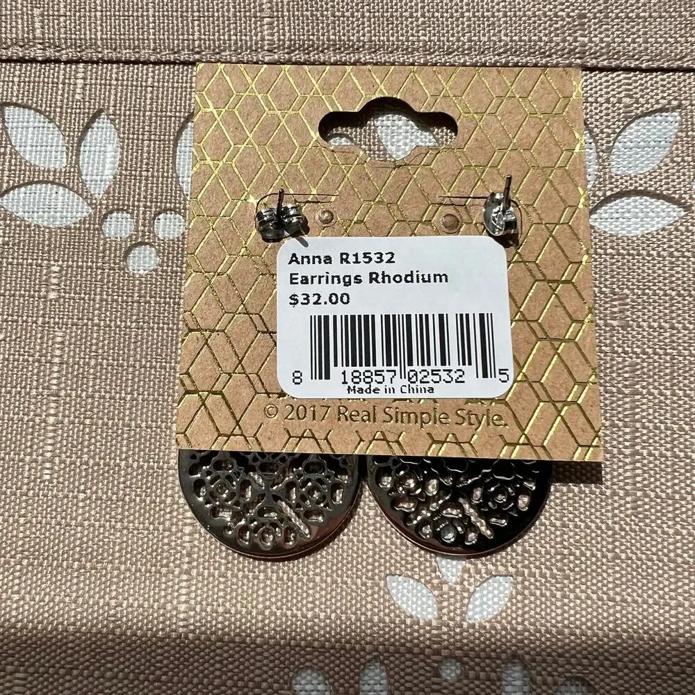 NWT Real Simple Style 